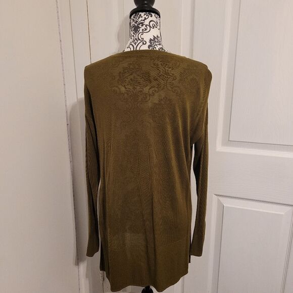 H&M green knit sweater top - Picture 3 of 5